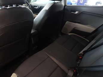 KIA STONIC 1.0 T-GDi 4 SUV 5dr Petrol DCT Euro 6 (s/s) (118 bhp)