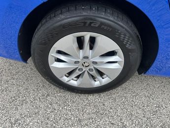 SKODA OCTAVIA 1.0 TSI e-TEC MHEV SE Technology Estate 5dr Petrol Hybrid DSG Eu