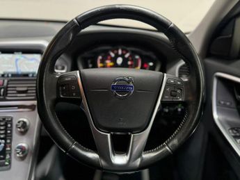VOLVO XC60 2.4 D4 SE Lux Nav SUV 5dr Diesel Auto AWD Euro 6 (s/s) (190 ps)