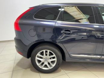 VOLVO XC60 2.4 D4 SE Lux Nav SUV 5dr Diesel Auto AWD Euro 6 (s/s) (190 ps)