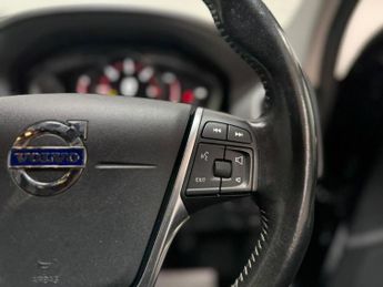 VOLVO XC60 2.4 D4 SE Lux Nav SUV 5dr Diesel Auto AWD Euro 6 (s/s) (190 ps)