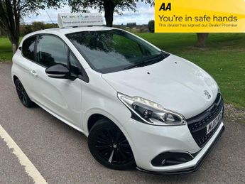 Peugeot 208 1.2 PureTech Black Edition Hatchback 3dr Petrol Manual Euro 6 (8