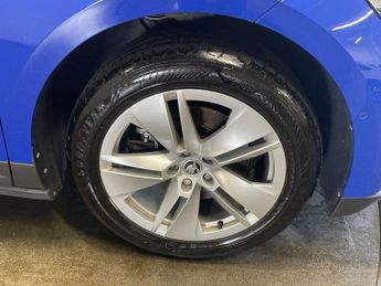 SKODA ENYAQ 62kWh 60 SUV 5dr Electric Auto (DC120kW) (179 ps)