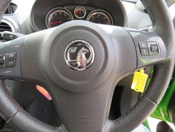 VAUXHALL CORSA 1.4 16V SE Hatchback 5dr Petrol Auto Euro 5 (100 ps)