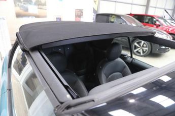 MINI CONVERTIBLE 2.0 Cooper S Seaside Edition Convertible 2dr Petrol Steptronic E