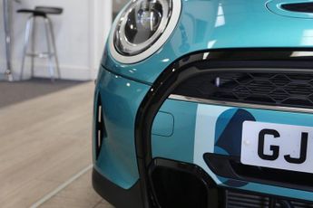 MINI CONVERTIBLE 2.0 Cooper S Seaside Edition Convertible 2dr Petrol Steptronic E