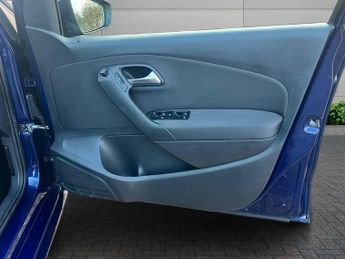 VOLKSWAGEN POLO 1.4 Match Edition Hatchback 5dr Petrol DSG Euro 5 (85 ps)