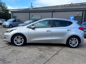 KIA CEED 1.6 GDi 3 Hatchback 5dr Petrol DCT Euro 5 (133 bhp)