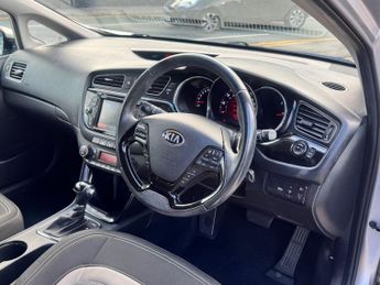 KIA CEED 1.6 GDi 3 Hatchback 5dr Petrol DCT Euro 5 (133 bhp)