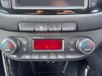 KIA CEED 1.6 GDi 3 Hatchback 5dr Petrol DCT Euro 5 (133 bhp)