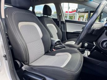 KIA CEED 1.6 GDi 3 Hatchback 5dr Petrol DCT Euro 5 (133 bhp)