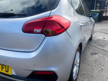 KIA CEED 1.6 GDi 3 Hatchback 5dr Petrol DCT Euro 5 (133 bhp)