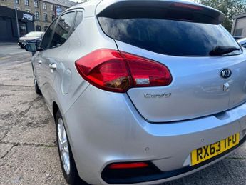 KIA CEED 1.6 GDi 3 Hatchback 5dr Petrol DCT Euro 5 (133 bhp)