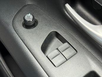 TOYOTA AYGO X 1.0 VVT-i Exclusive Hatchback 5dr Petrol x-shift Euro 6 (s/s) (7