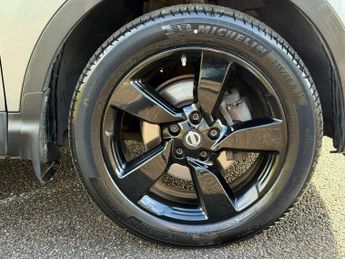 NISSAN QASHQAI 1.6 dCi N-Connecta SUV 5dr Diesel XTRON 2WD Euro 6 (s/s) (130 ps