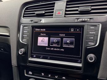 VOLKSWAGEN GOLF 1.4 TSI GTE Nav Hatchback 5dr Petrol Plug-in Hybrid DSG Euro 6 (