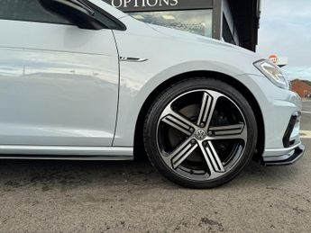 VOLKSWAGEN GOLF 2.0 TSI BlueMotion Tech R Hatchback 3dr Petrol DSG 4Motion Euro 