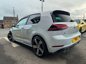 VOLKSWAGEN GOLF 2.0 TSI BlueMotion Tech R Hatchback 3dr Petrol DSG 4Motion Euro