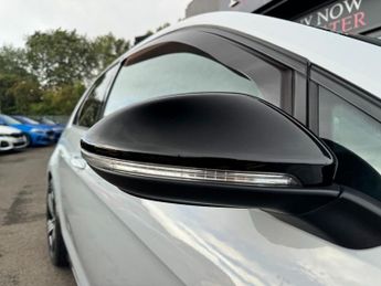 VOLKSWAGEN GOLF 2.0 TSI BlueMotion Tech R Hatchback 3dr Petrol DSG 4Motion Euro 