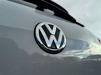 VOLKSWAGEN GOLF 2.0 TSI BlueMotion Tech R Hatchback 3dr Petrol DSG 4Motion Euro 