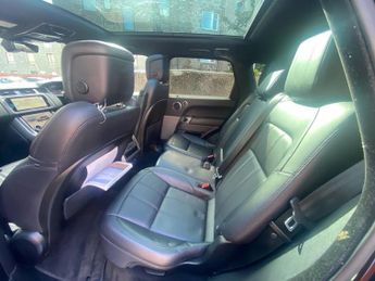 LAND ROVER RANGE ROVER SPORT 3.0 SD V6 HSE SUV 5dr Diesel Auto 4WD Euro 6 (s/s) (306 ps)