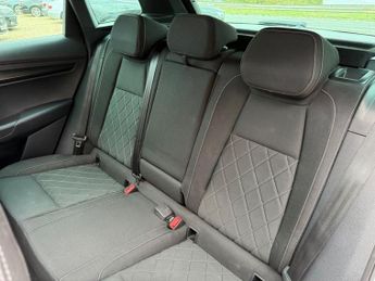 SKODA KAROQ 1.5 TSI ACT SportLine SUV 5dr Petrol DSG Euro 6 (s/s) (150 ps)