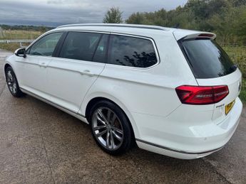 VOLKSWAGEN PASSAT 2.0 TDI BlueMotion Tech GT Estate 5dr Diesel DSG Euro 6 (s/s) (1