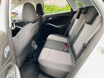 VAUXHALL GRANDLAND X 1.6 Turbo D BlueInjection SE SUV 5dr Diesel Auto Euro 6 (s/s) (1