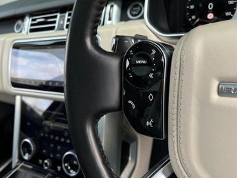 LAND ROVER RANGE ROVER 3.0 SD V6 Vogue SE SUV 5dr Diesel Auto 4WD Euro 6 (s/s) (275 ps)