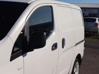 NISSAN e-NV200 Acenta Panel Van 5dr Electric Auto SWB (Rapid) (109 ps)