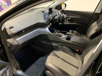 PEUGEOT 3008 1.6 BlueHDi Allure SUV 5dr Diesel EAT Euro 6 (s/s) (120 ps)
