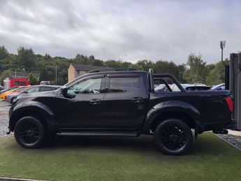 NISSAN NAVARA 2.3 dCi Tekna Pickup Double Cab 4dr Diesel Auto 4WD Euro 6 (190 