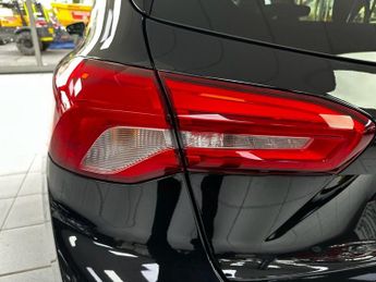 FORD FOCUS 1.0T EcoBoost Titanium X Hatchback 5dr Petrol Manual Euro 6 (s/s