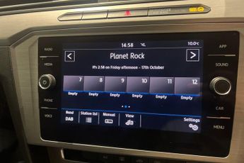 VOLKSWAGEN PASSAT 1.5 TSI EVO S Saloon 4dr Petrol DSG Euro 6 (s/s) (150 ps) Androi