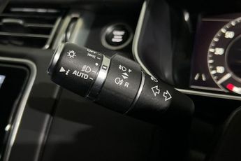 LAND ROVER RANGE ROVER 2.0 P400e 13.1kWh Westminster Black SUV 5dr Petrol Plug-in Hybri