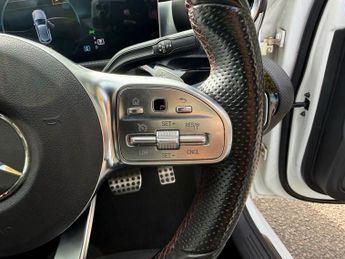 MERCEDES-BENZ A-CLASS 1.5 A180d AMG Line (Executive) Hatchback 5dr Diesel 7G-DCT Euro