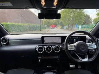 MERCEDES-BENZ A-CLASS 1.5 A180d AMG Line (Executive) Hatchback 5dr Diesel 7G-DCT Euro 