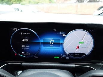 MERCEDES-BENZ EQA EQA 250+ 70.5kWh AMG Line SUV 5dr Electric Auto (190 ps)