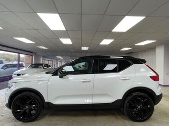 VOLVO XC40 1.5 T3 R-Design Pro SUV 5dr Petrol Manual Euro 6 (s/s) (163 ps)