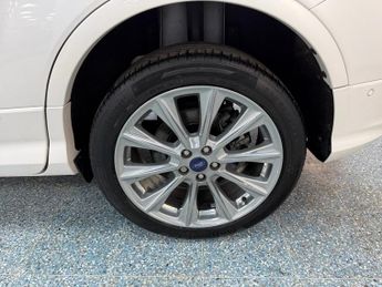 FORD KUGA 2.0 TDCi EcoBlue Vignale SUV 5dr Diesel Powershift AWD Euro 6 (s