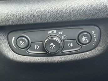 VAUXHALL INSIGNIA 1.5i Turbo GPF SRi VX Line Nav Grand Sport 5dr Petrol Automatic 