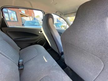 RENAULT ZOE R135 EV50 52kWh Iconic Hatchback 5dr Electric Auto (Rapid Charge