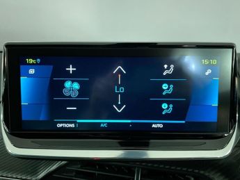 PEUGEOT E-2008 50kWh GT Line SUV 5dr Electric Auto (136 ps)