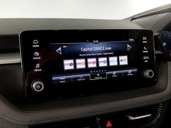 SKODA FABIA 1.0 TSI Design Edition Hatchback 5dr Petrol DSG Euro 6 (s/s) (11