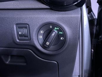 SKODA FABIA 1.0 TSI Design Edition Hatchback 5dr Petrol DSG Euro 6 (s/s) (11