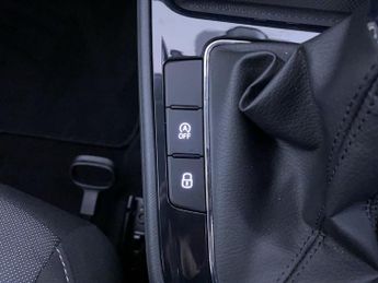 SKODA FABIA 1.0 TSI Design Edition Hatchback 5dr Petrol DSG Euro 6 (s/s) (11