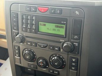 LAND ROVER DISCOVERY 3 2.7 TD V6 SE SUV 5dr Diesel Automatic (275 g/km, 190 bhp)