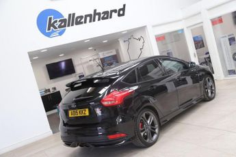 FORD FOCUS 2.0T EcoBoost ST-3 Hatchback 5dr Petrol Manual Euro 6 (s/s) (250