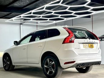 VOLVO XC60 2.4 D5 R-Design Lux Nav SUV 5dr Diesel Auto AWD Euro 6 (s/s) (22