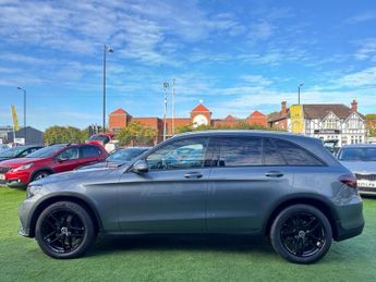 MERCEDES-BENZ GLC 2.1 GLC220d AMG Line SUV 5dr  AUTOMATIC Diesel G-Tronic 4MATIC E